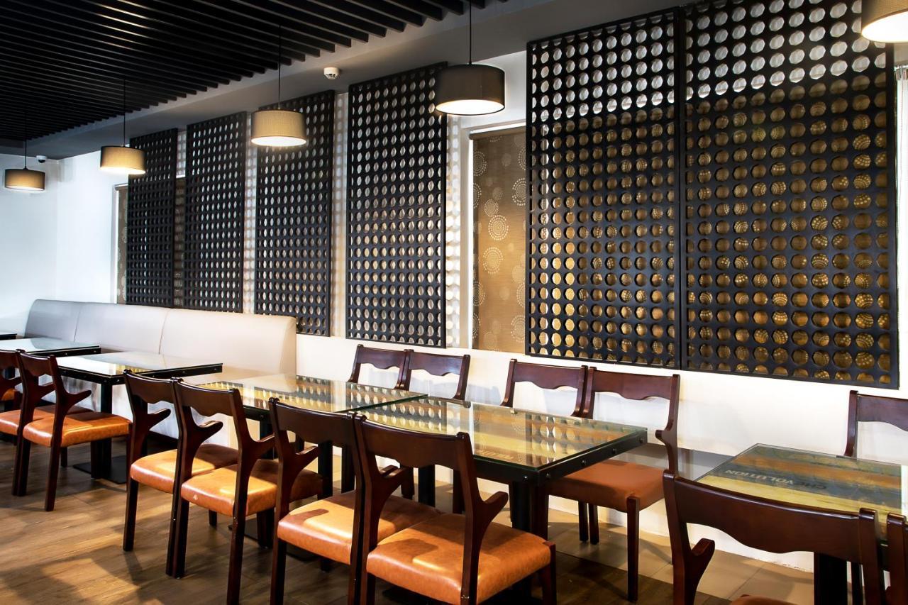 The Mayberry -A Bergamont Group Of Hotels Tiruppur Extérieur photo
